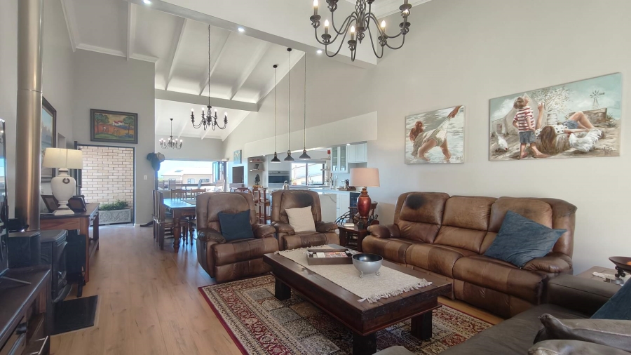 3 Bedroom Property for Sale in Blue Ridge Western Cape